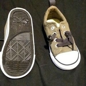 Size 7 toddler shoes